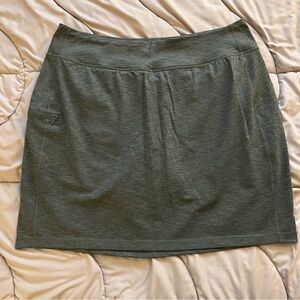 Duluth Trading Co Stretchy Heather Green Skort Plus Size